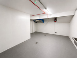 Sims Avenue (D14), Shop House #591839411